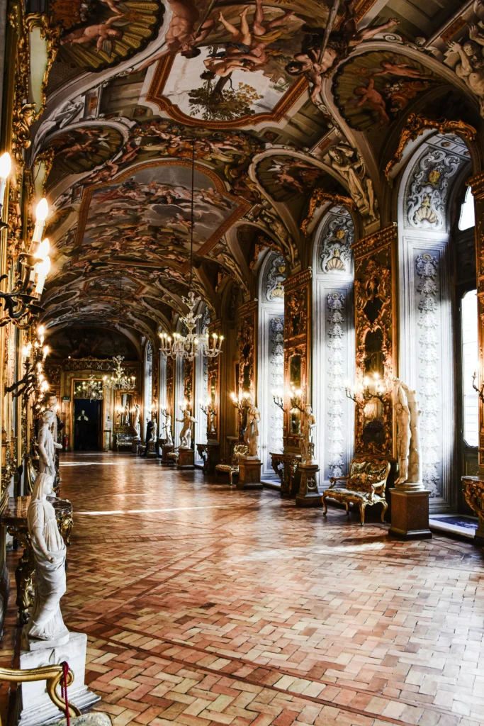 alt="Rich History, Art & Cultural Heritage, Europe tour packages"